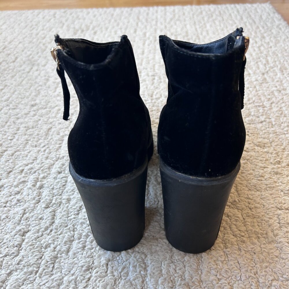 F21 Black Velvet Platform Heeled Booties - Picture 7 of 9